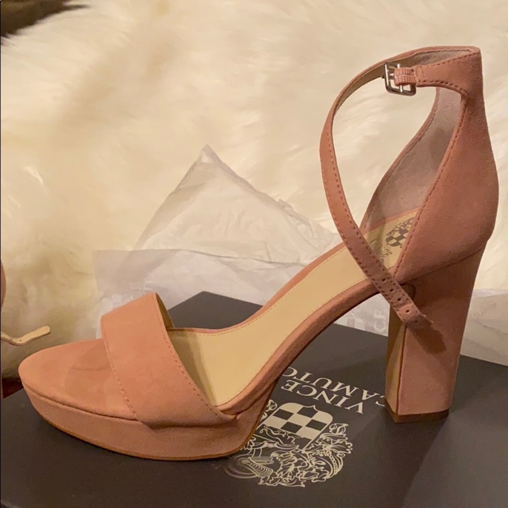 Vince Camuto -Sathina Platform Sandal - Picture 4 of 6